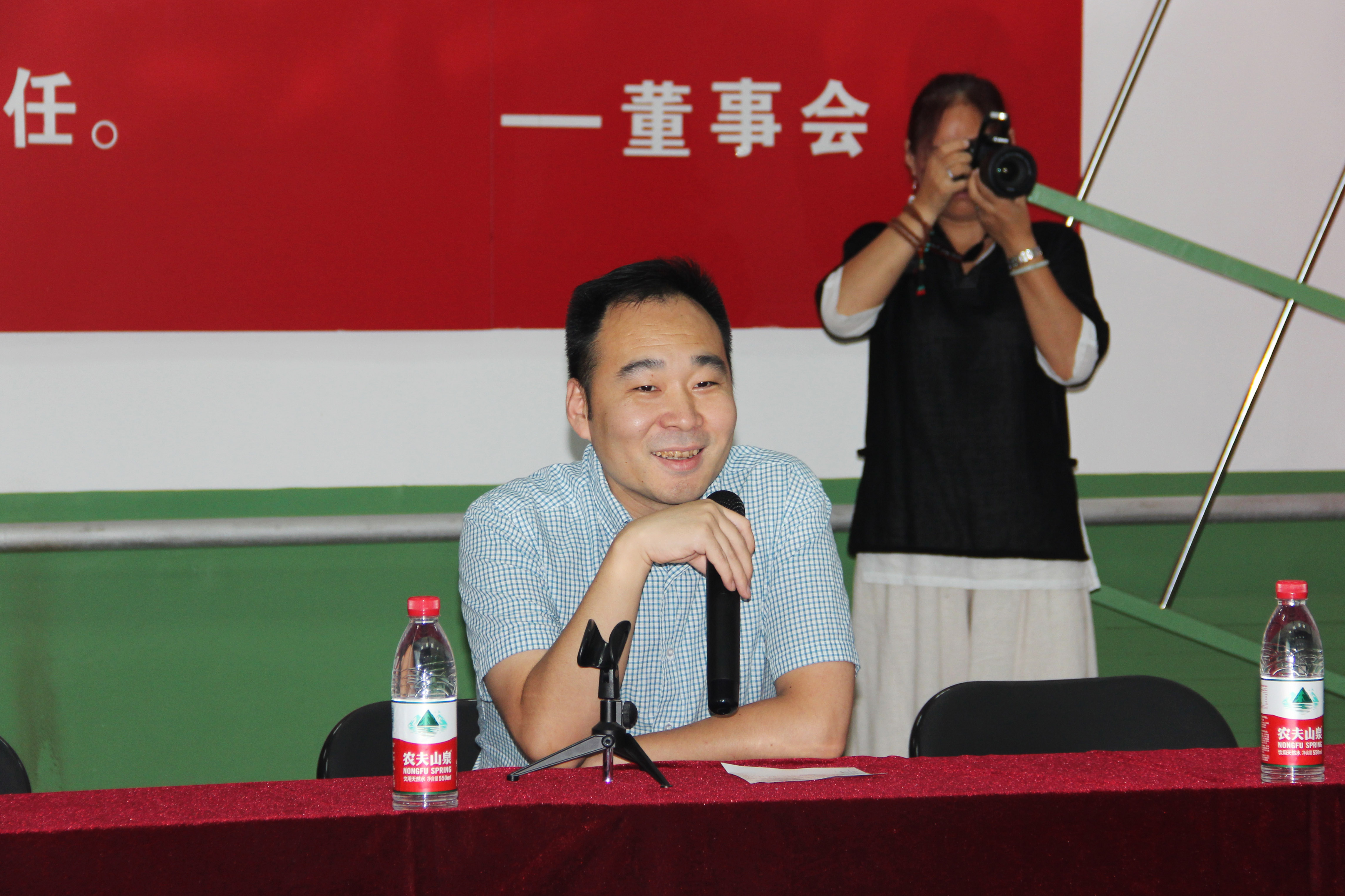 <b>【教子有方】父母学堂公益课走进济宁心心酒业 </b>